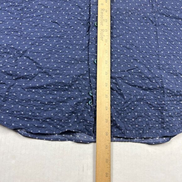 Saks Fifth Avenue Mens Seersucker Shirt Large Navy White Dotted Classic Preppy - Picture 6 of 10